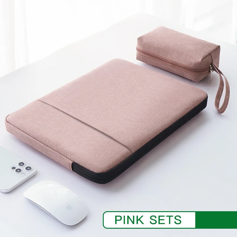 Minimal Water-Resistant Laptop Sleeve with Soft Lining (13–16 Inch)
